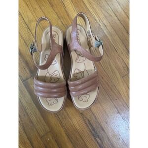 Born Faro Platform Sandals‎